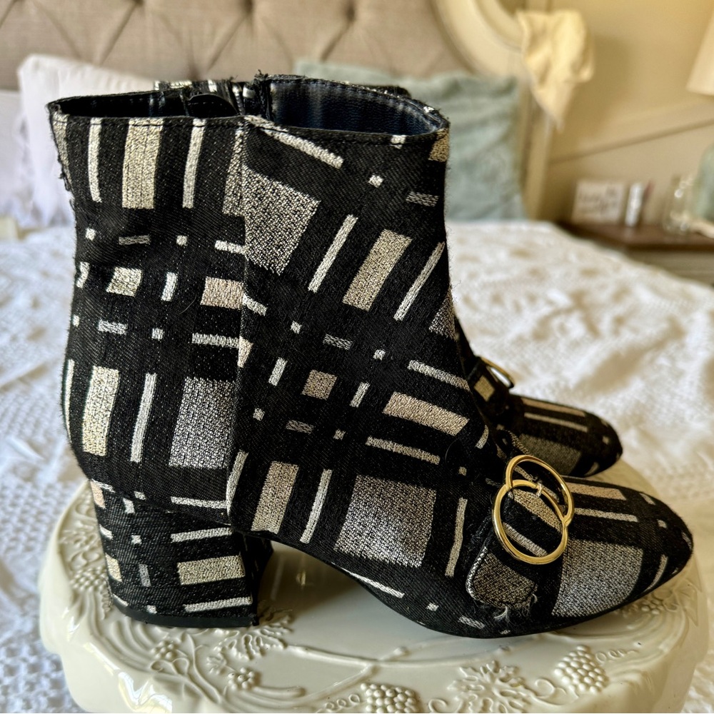 Bleeker and Bond Ankle Boot